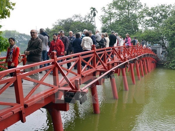 Hanoi hopes to welcome 30 million tourists by 2020 - ảnh 1